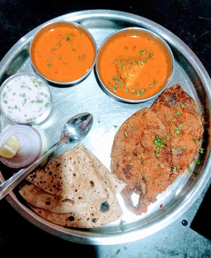 Samarth Atc-Beach Home Stay Ratnāgiri Eksteriør billede