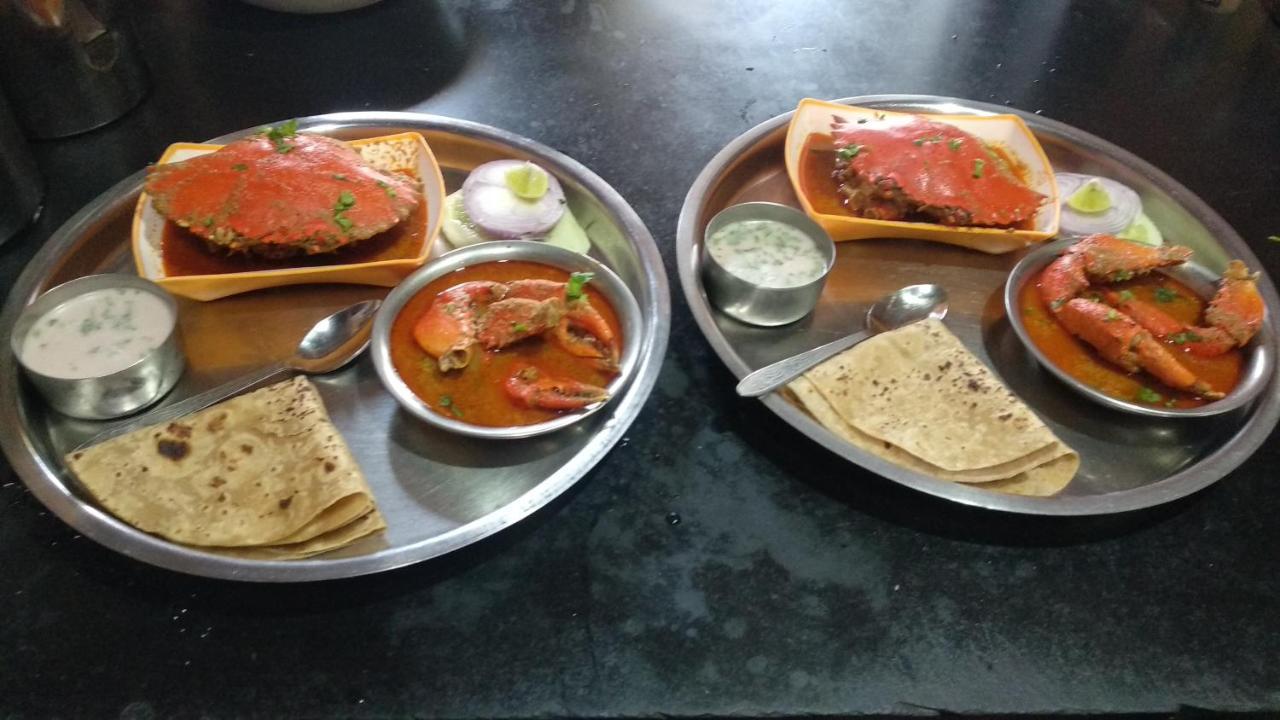 Samarth Atc-Beach Home Stay Ratnāgiri Eksteriør billede