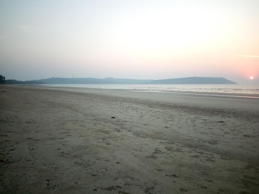 Samarth Atc-Beach Home Stay Ratnāgiri Eksteriør billede