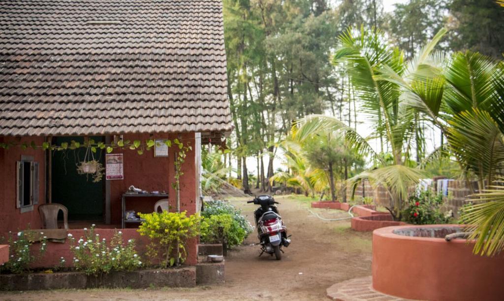 Samarth Atc-Beach Home Stay Ratnāgiri Eksteriør billede