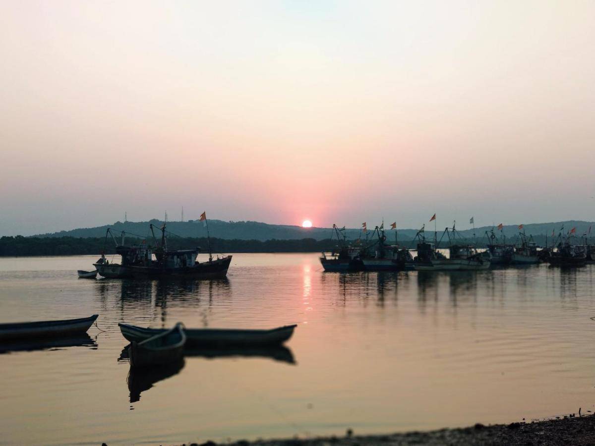 Samarth Atc-Beach Home Stay Ratnāgiri Eksteriør billede