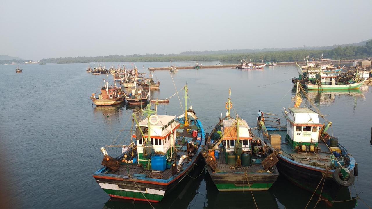 Samarth Atc-Beach Home Stay Ratnāgiri Eksteriør billede